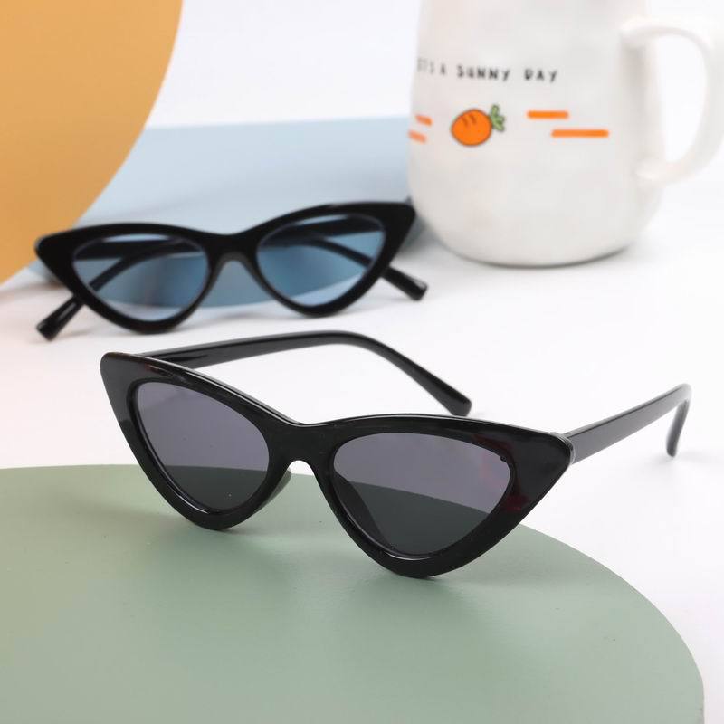 Wholesale Children's Fashion Triangle Cat's Eye Light Color Lens Sunglasses